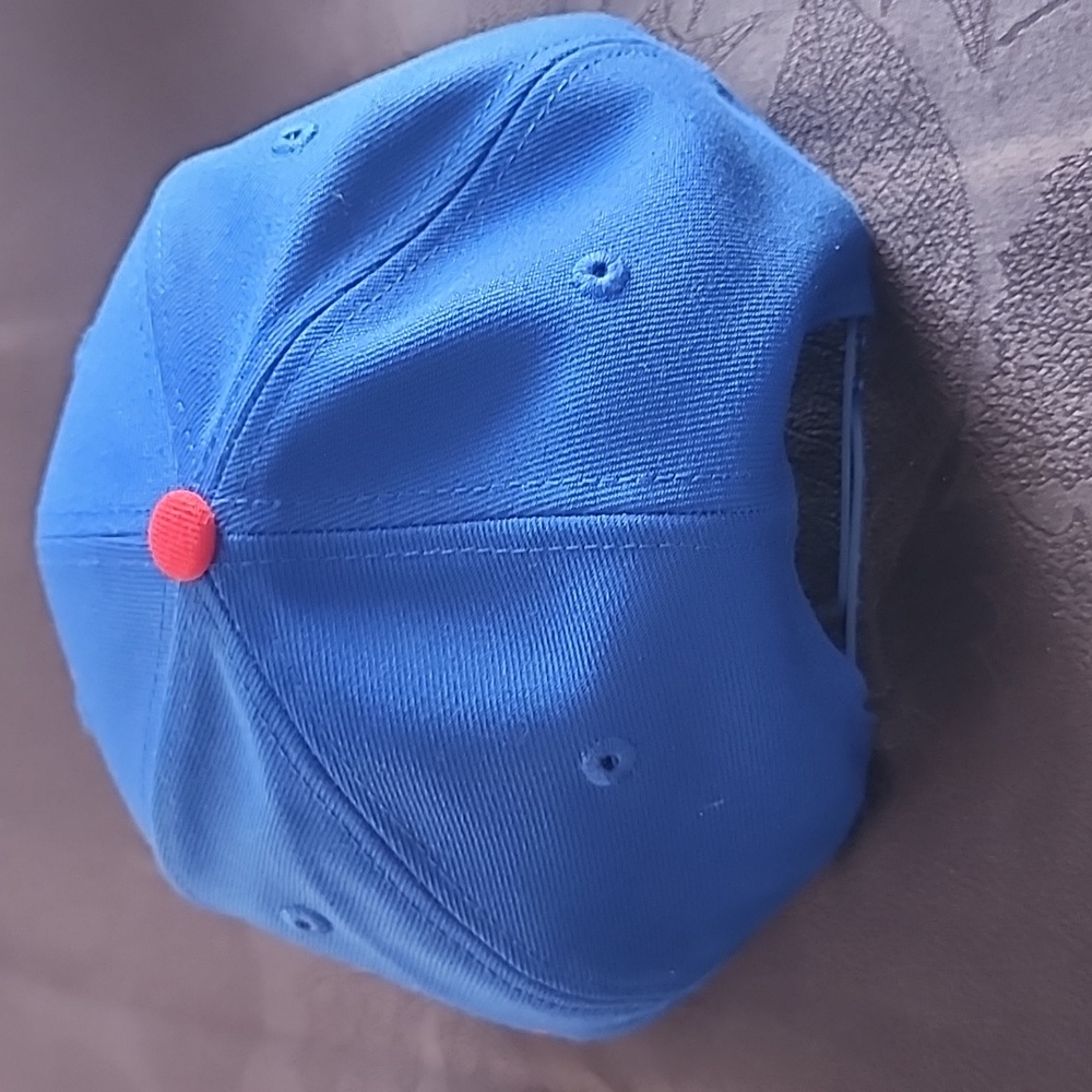 New Era Chicago Cubs Cap. (New) - Picture 3 of 5